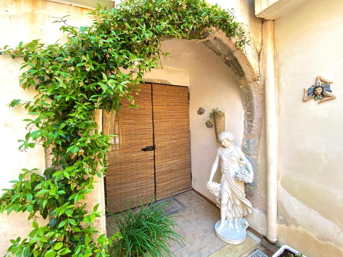 דירות סירקוזה Casa Aurora מראה חיצוני תמונה